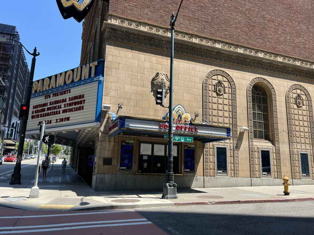 1769150549395289.jpg 5-Seattle-Paramount-Theater-Wikimedia-Commons-1024x768.jpg